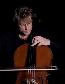 Cellist Eric Byers