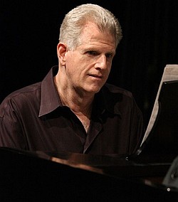 Mark Robson, piano
