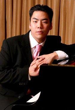 Pianist Rufus Choi