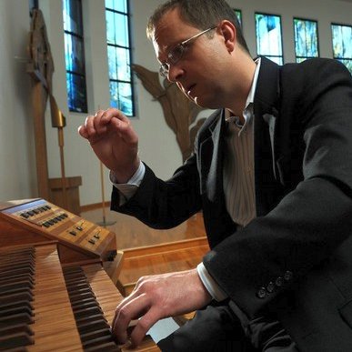 Kyle Johnson, organ