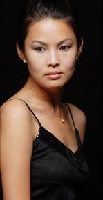Hana Kin, violin