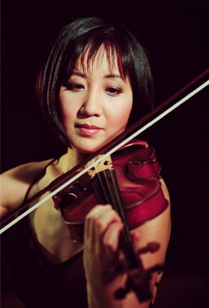 Linda Wang, violin
